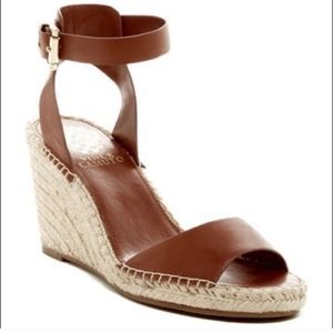 VINCE CAMUTO Tan Leather Strappy High Wedge Heel E